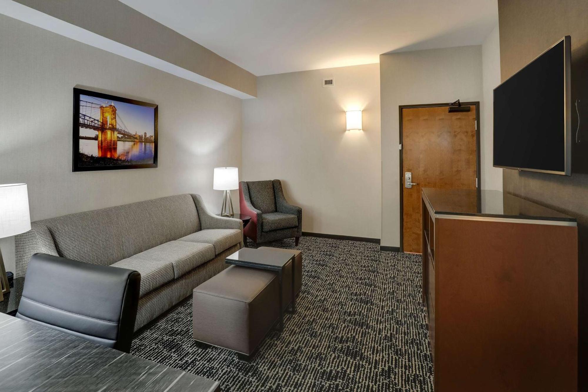 Drury Plaza Hotel Cincinnati フローレンス エクステリア 写真